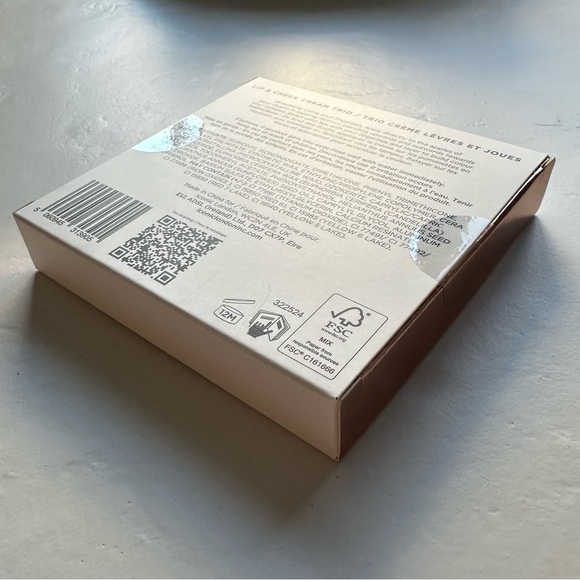 Iconic London - Lip & Cheek Cream Trio Palette (NWT) - Picture 3 of 4